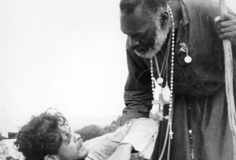 Deus e o diablo na terra do sol (Black God, White Devil). 1964. Directed by Glauber Rocha. Courtesy of New Yorker Films/Photofest