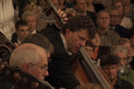 Around the World in 50 Concerts. 2014. Netherlands. Directed by Heddy Honigmann. Courtesy of Cobos Films