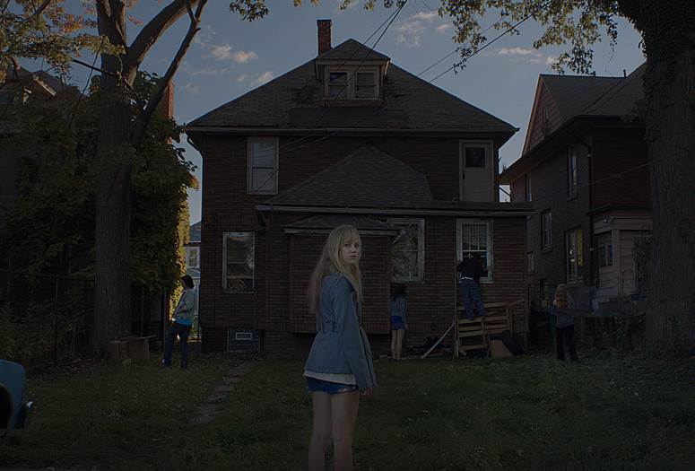 It Follows. 2015. USA. Directed by David Robert Mitchell. Courtesy of Radius-TWC