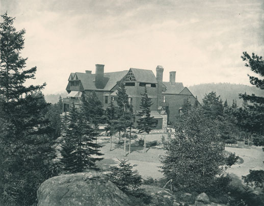 Photographer unknown. c. 1910
