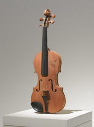 Self-Playing Violin
Laurie Anderson (American, born 1947) 


Modified violin with built-in speaker and amplifier (sound), 23 x 10 x 4 1/2 in., 31 min. Gift of Agnes Gund and Daniel Shapiro, and the Rockefeller Fund. © 2013 Laurie Anderson
192.2007
