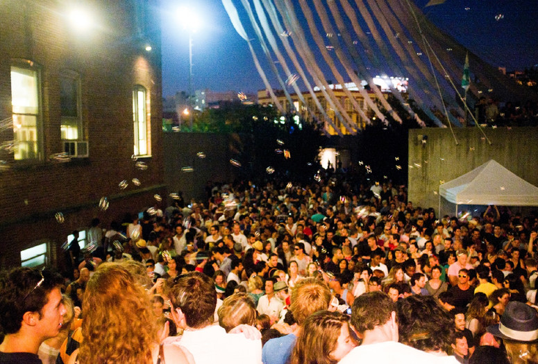 Warm Up presented at MoMA PS1 as part of Warm Up 2011. Photo courtesy of MoMA PS1.