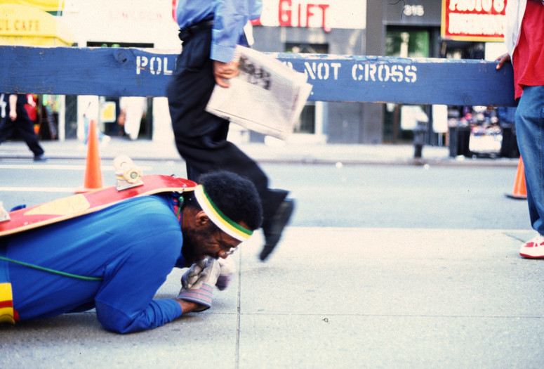 Pope.L. The Great White Way, 22 miles, 9 years, 1 street. 2000-09. Performance. © Pope. L. Courtesy of the artists and Mitchell – Innes &amp; Nash, New York.