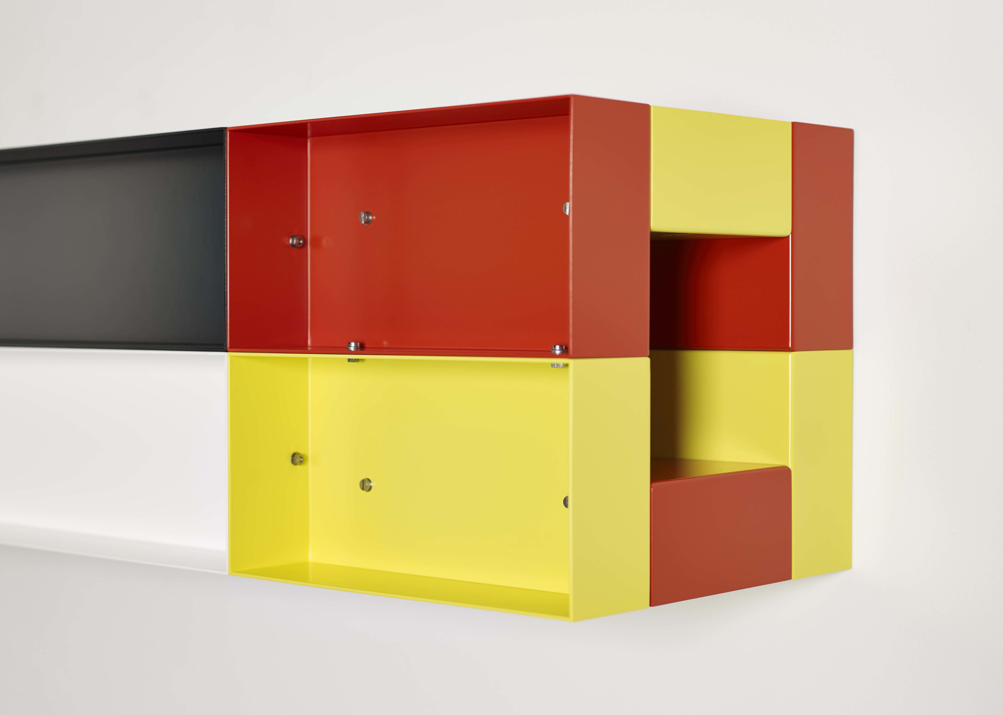 Donald Judd. _Untitled_. 1989. Enameled aluminum. 11 13⁄16 × 70 7 × 11 13⁄16" (30 × 180 × 30 cm). Private collection, Belgium. © 2020 Judd Foundation / Artists Rights Society (ARS), New York

