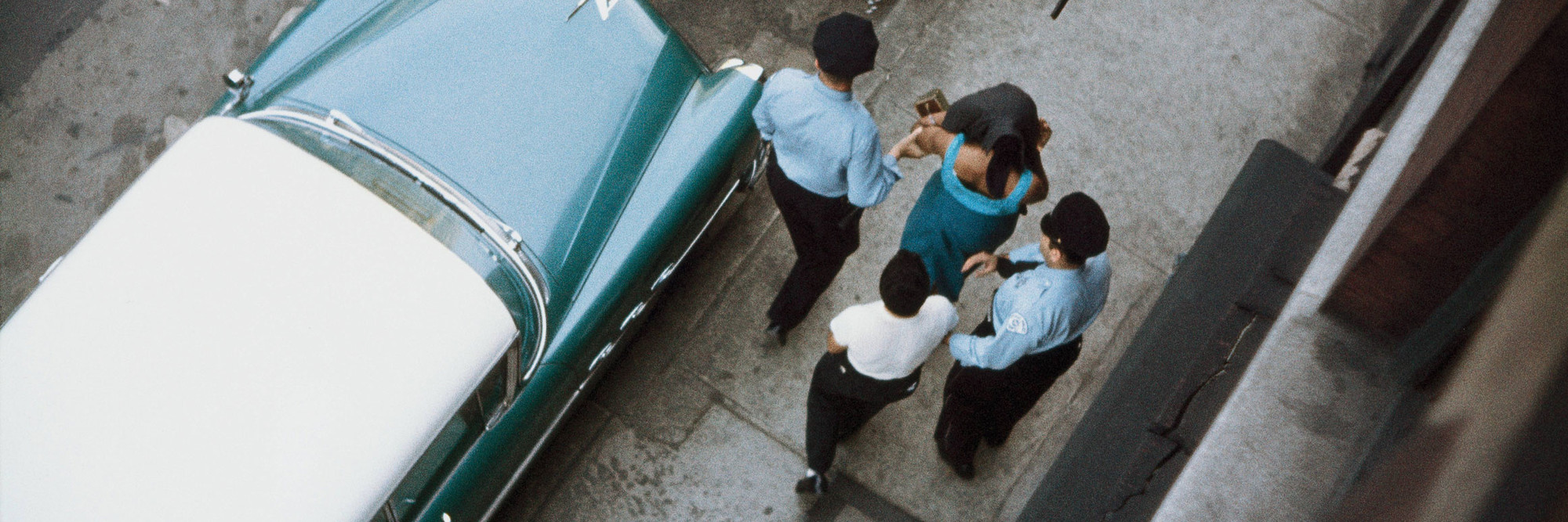 Gordon Parks. Untitled, Chicago, Illinois. 1957. Pigmented inkjet print, printed 2019, 13 3/4 × 21" (35 × 53.3 cm). The Family of Man Fund. © 2020 Gordon Parks Foundation