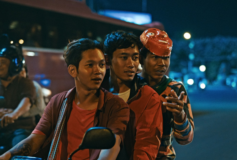 White Building. 2021. Cambodia/France/China/Qatar. Directed by Kavich Neang. Courtesy KimStim.