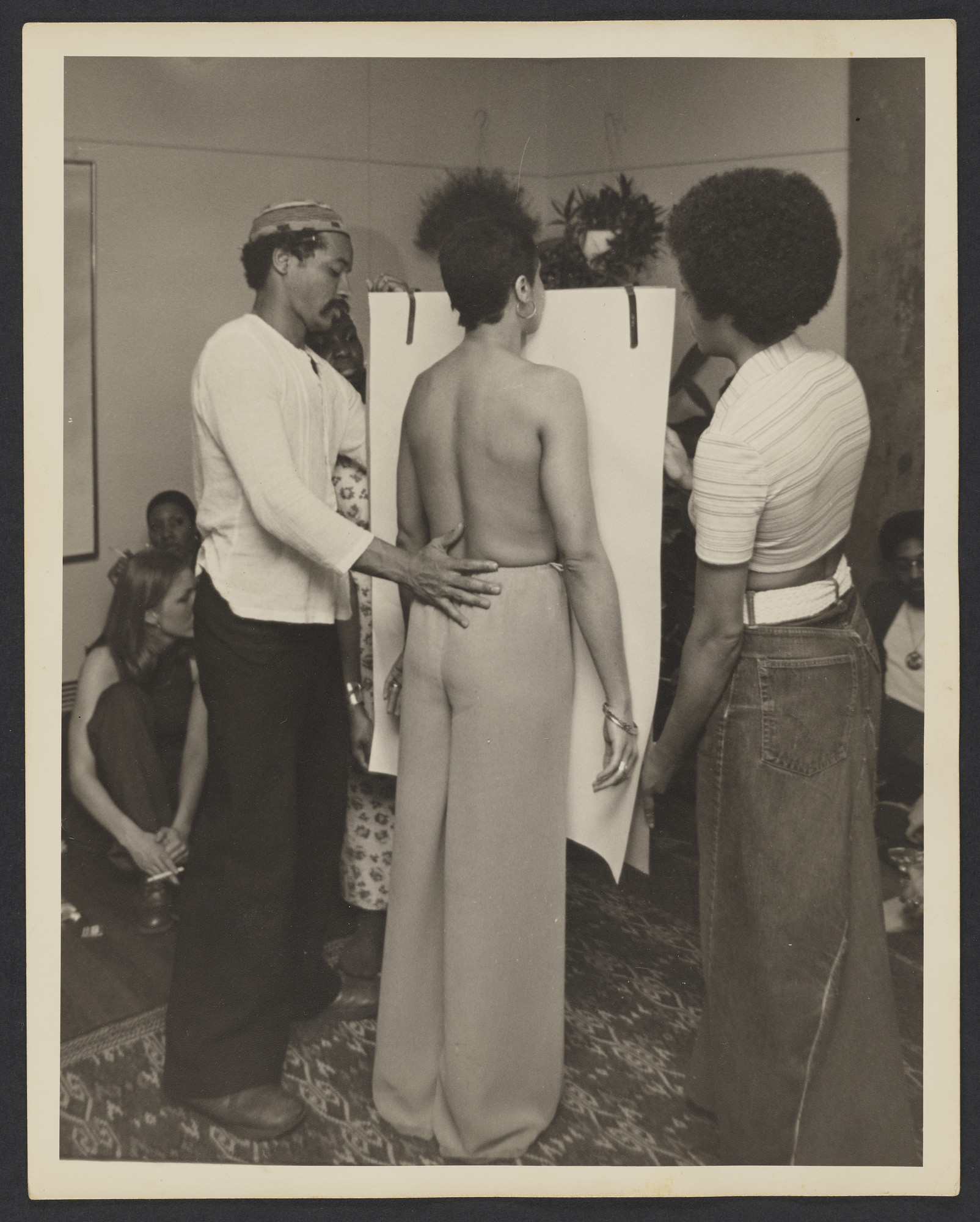Body Print-In held in conjunction with David Hammons’s exhibition *Greasy Bags and Barbeque Bones* (1975), Philip Yenawine’s house, New York, May 19, 1975