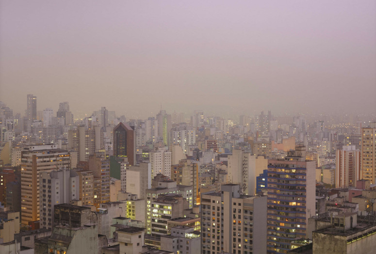 Suwon Lee. Purple Haze. 2011. Inkjet print, 36 ¼ x 47 ¼” (92x120 cm). Gift of Patricia Phelps de Cisneros through the Latin American and Caribbean Fund in honor of Clara Rodriguez-Cisneros. © 2023 Suwon Lee