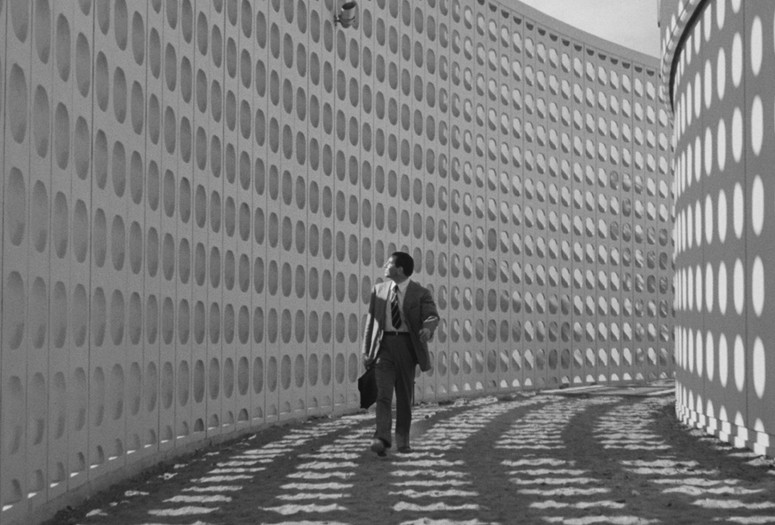 Smog. 1962. Italy. Directed by Francesco Rossi. Courtesy UCLA Film &amp; Television Archive