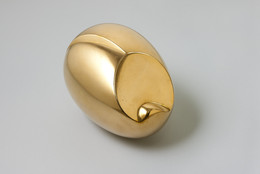 Constantin Brancusi. The Newborn. version I, 1920 (close to the marble of 1915). Bronze, 5 3/4 × 8 1/4 × 5 3/4" (14.6 × 21 × 14.6 cm). The Museum of Modern Art, New York. Acquired through the Lillie P. Bliss Bequest (by exchange). © Succession Brancusi - All rights reserved (ARS) 2018