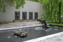 The Abby Aldrich Rockefeller Sculpture Garden, May 2024. Photo: Jonathan Dorado. Shown: Lynda Benglis. Double Fountain, Mother and Child. 2007. Bronze, in two parts. The Museum of Modern Art, New York. Gift of the artist and the Fuhrman Family Foundation; Henri Matisse. The Back (I). Spring 1908–late 1909; The Back (II). 1911 (?)–early March or April 1913; The Back (III). May 13, 1913–early fall 1916; The Back (IV). c. 1931. Bronze. The Museum of Modern Art, New York. Mrs. Simon Guggenheim Fund. © 2024 Succession H. Matisse/Artists Rights Society (ARS), New York
