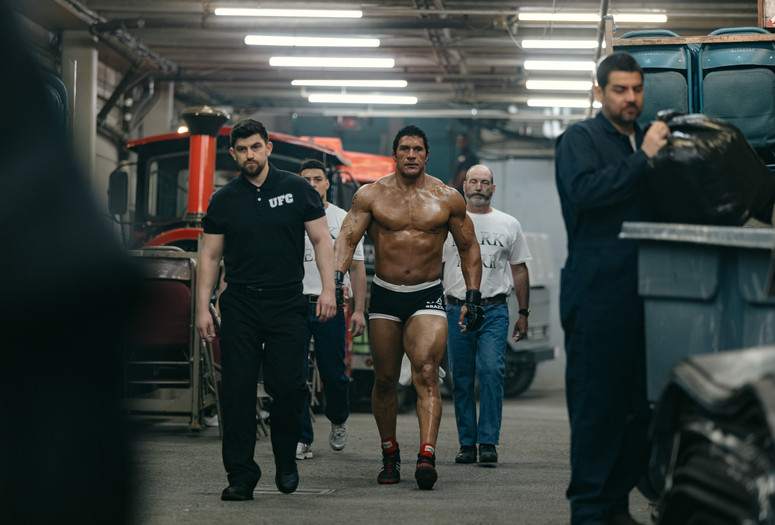 The Smashing Machine. 2025. USA. Directed by Benny Safdie. Courtesy A24