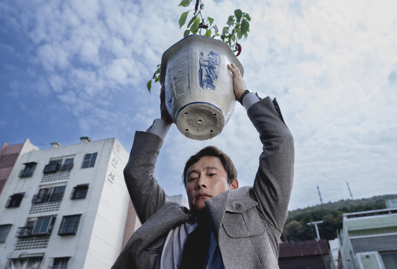 No Other Choice. 2025. South Korea. Directed by Park Chan-wook. Courtesy NEON