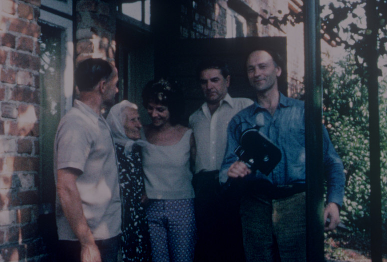 Going Home. 1972. USA. Directed by Adolfas Mekas. Courtesy Royal Film Archive of Belgium