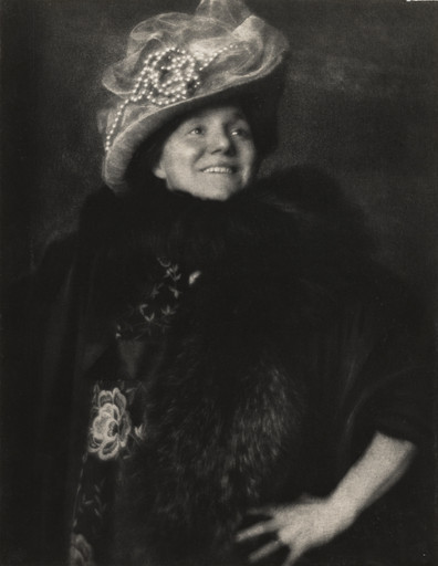 Edward Steichen. Vitality–Yvette Guilbert. 1901