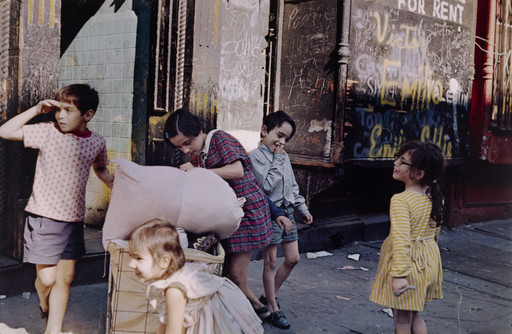 Helen Levitt. New York. 1972