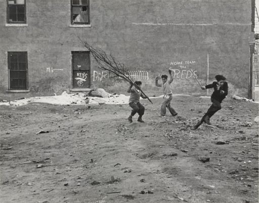 Helen Levitt. New York. 1940