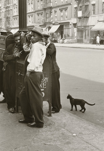 Helen Levitt. New York. c. 1945