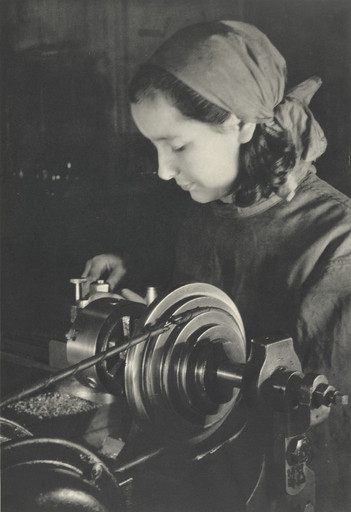 Margaret Bourke-White. At the Lathe "Hammer and Sickle" Factory: Moscow. 1935