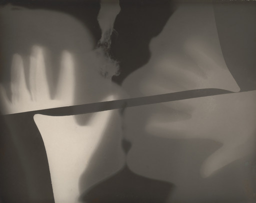 Man Ray (Emmanuel Radnitzky). Rayograph. 1922