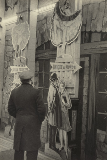 Ilse Bing. Moulin Rouge. 1931