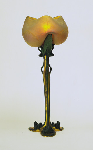 Louis Majorelle, Daum Frères, Nancy, France. "Nénuphar" table lamp. c. 1900