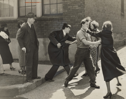 Times Wide World Photos. "A Free for All in Tennessee Labor Dispute". 1937