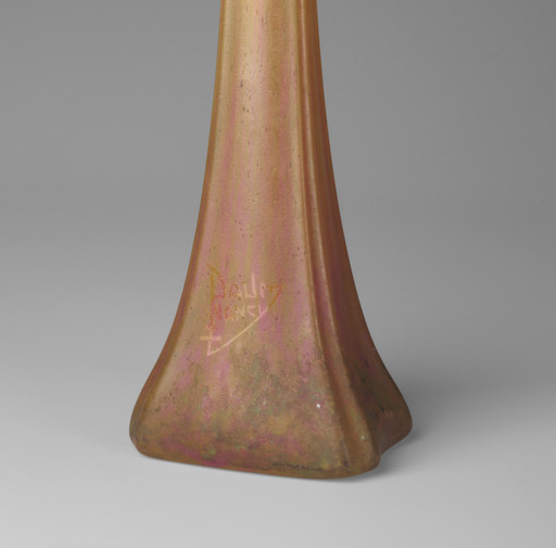 Daum Frères, Nancy, France. Vase. c. 1900