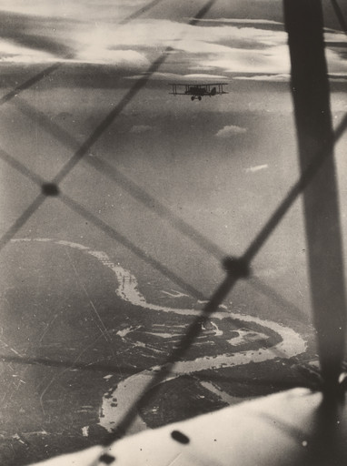 Unidentified photographer / Globophot. Plane. c. 1920