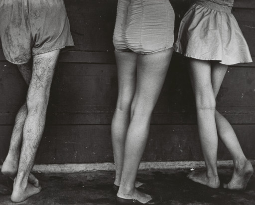 Yasuhiro Ishimoto. Untitled from the series Chicago. 1950