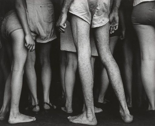 Yasuhiro Ishimoto. Untitled from the series Chicago. 1950