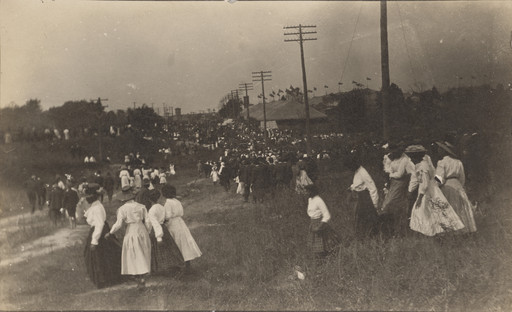 Unidentified photographer. Untitled. c. 1907-10