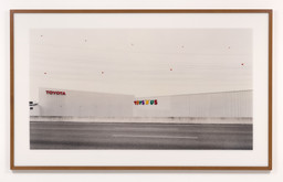 Andreas Gursky. Toys "R" Us. 1999