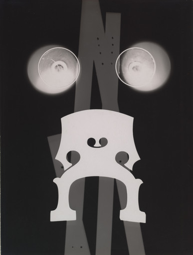 Man Ray (Emmanuel Radnitzky). Rayograph. 1923