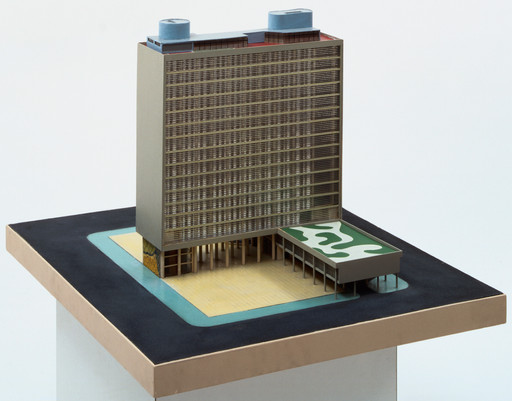 Lúcio Costa, Carlos Leão, Jorge Machado Moreira, Oscar Niemeyer, Affonso Eduardo Reidy, Ernâni Vasconcelos, Le Corbusier (Charles-Édouard Jeanneret) (consultant). Ministry of Education and Health, Rio de Janeiro, Brazil. 1937–1942
