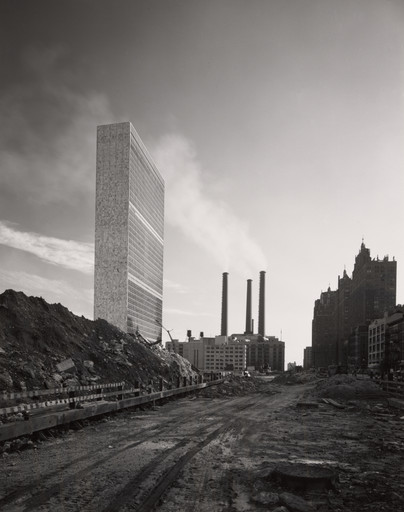 Wallace K. Harrison, Max Abramovitz, Oscar Niemeyer, Le Corbusier (Charles-Édouard Jeanneret), United Nations Headquarters Board of Design, Photograph by Ezra Stoller. United Nations Headquarters, New York, NY. 1950