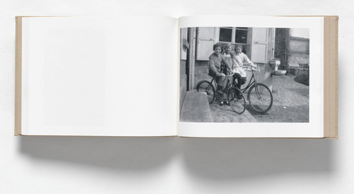 Louise Bourgeois. Untitled, no. 53 of 69, from the illustrated book, Album. 1994