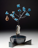 Louise Bourgeois. The Good Mother (Topiary). 1999