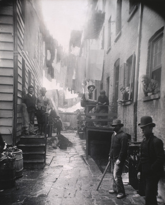 Jacob August Riis. Bandits' Roost, 59 1/2 Mulberry Street. 1888